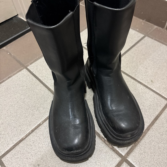 Zara black leather boots - Picture 7 of 7